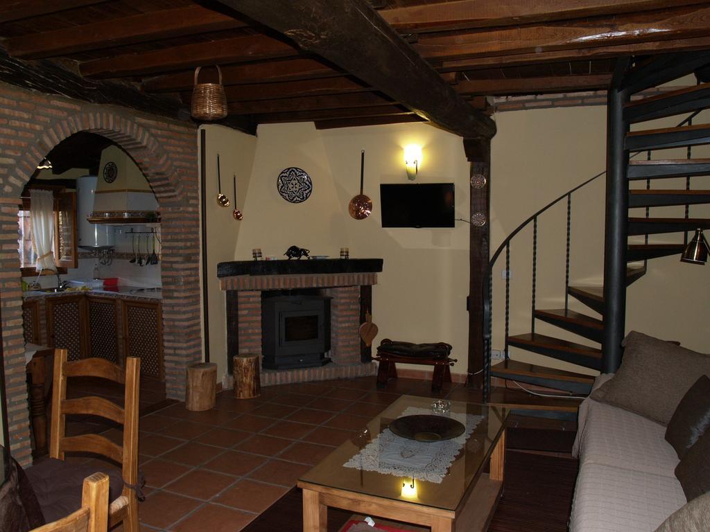 Гостевой дом La Casa Del Vado Хервас Экстерьер фото