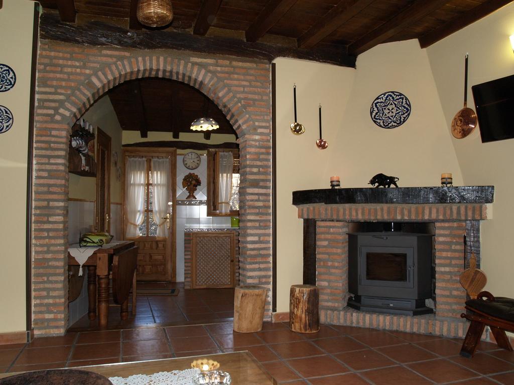 Гостевой дом La Casa Del Vado Хервас Экстерьер фото
